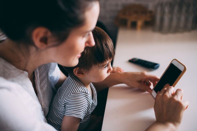 Babyphone vidéo motorisé 360° pilotable par application Babymoov